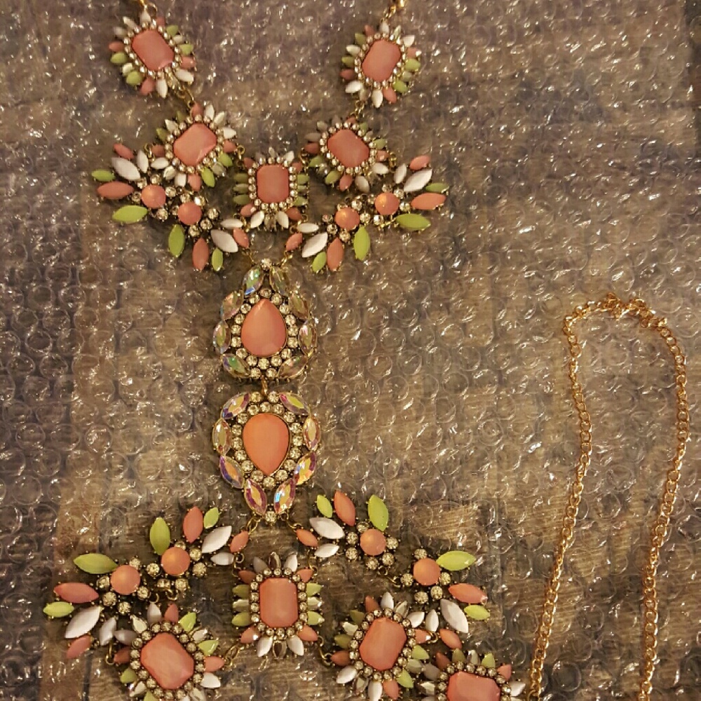 Statement body chain